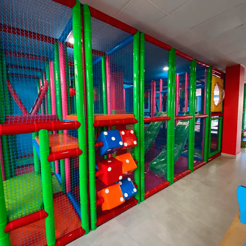 parquecor-parque-bolas-rojo-verde parquecor parque bolas rojo verde